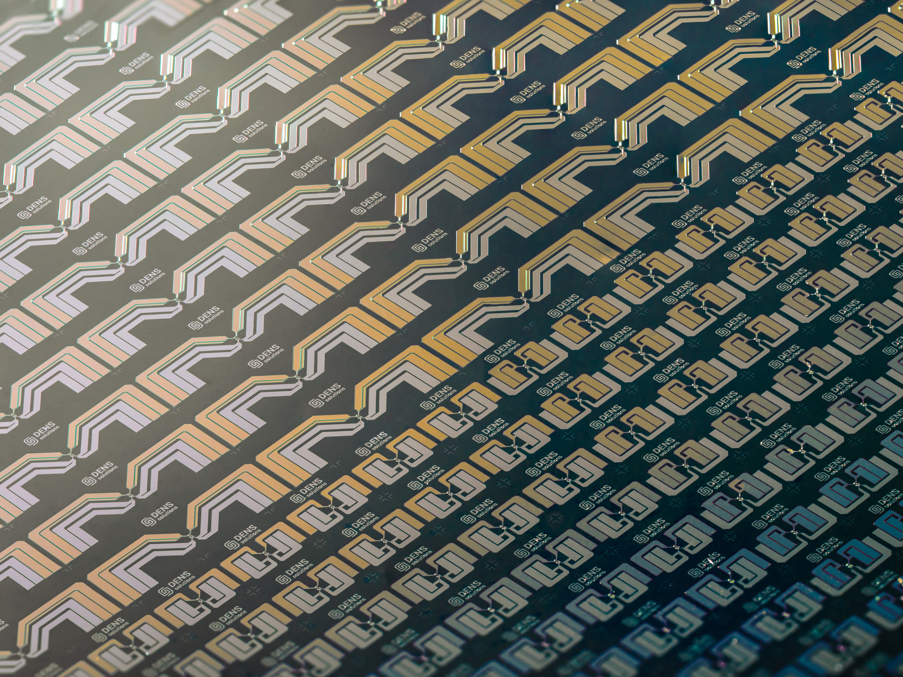 Nano-lab devices to manipulate and visualize the molecular structure of samples