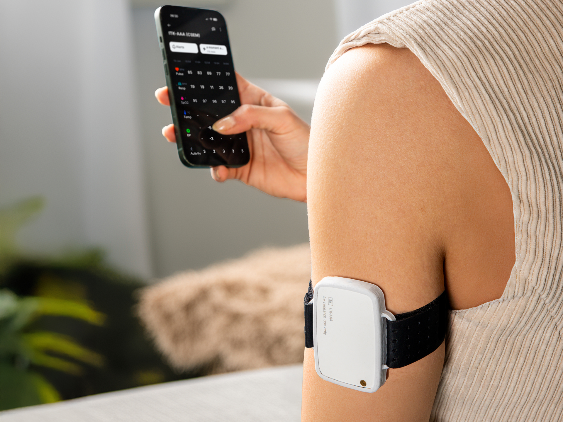 Non-invasive solution for tracking vital signs in hospital wards