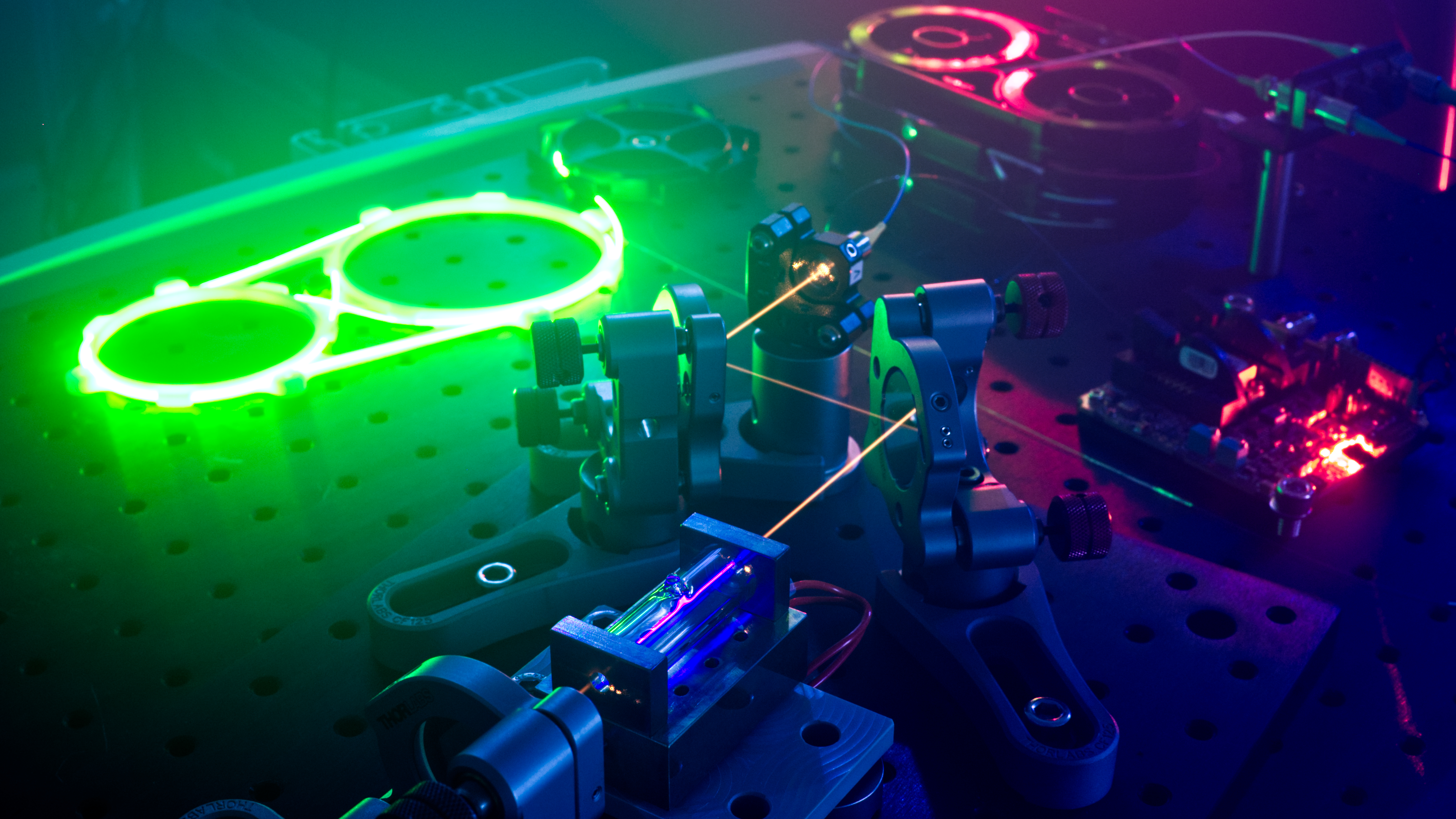 Laboratory prototype of an optical clock