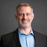 Portrait Tonio Buonassisi, VP Sustainable Energy