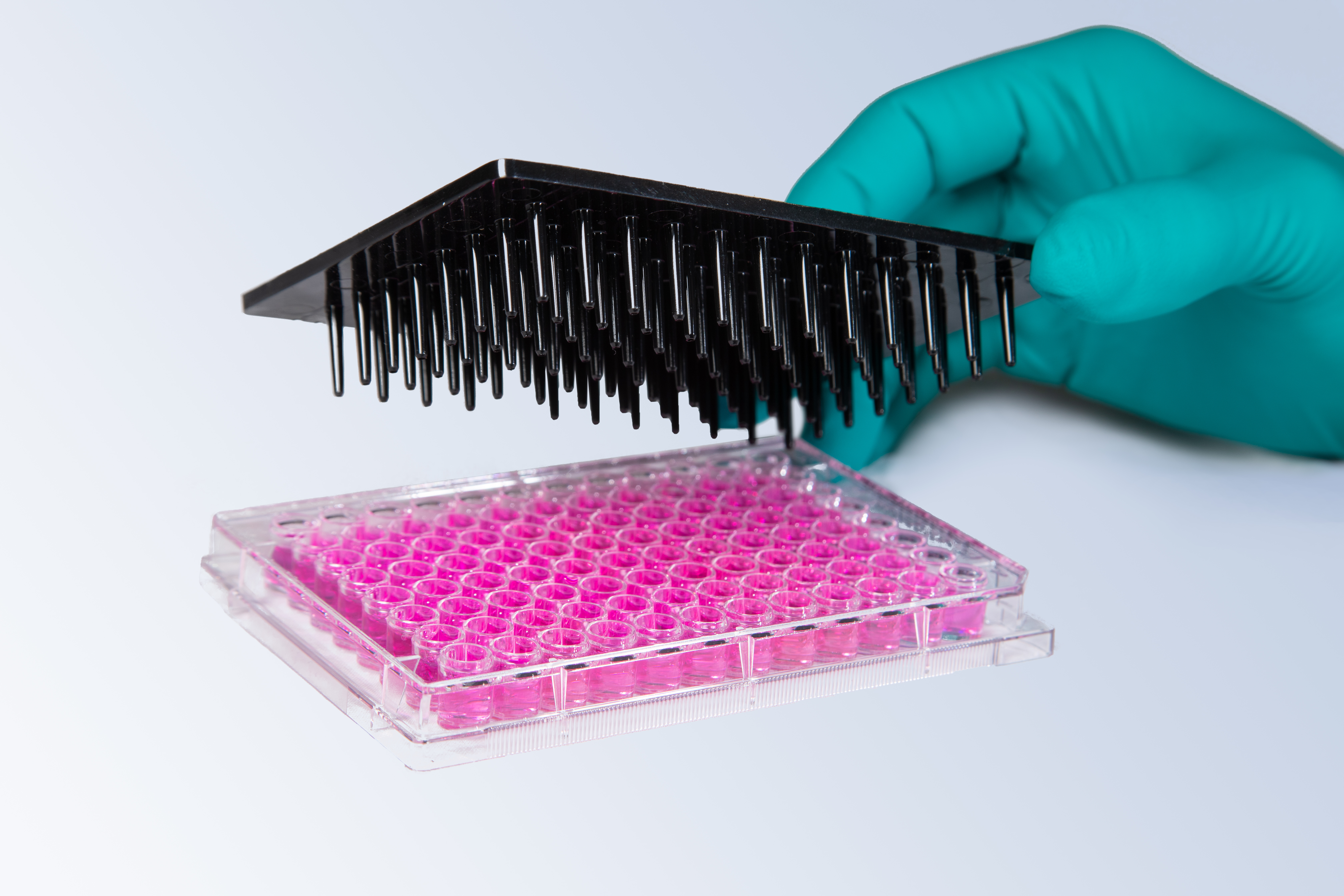 Microfluidic Pooling Lid based on CSEM’s Smart Lid platform