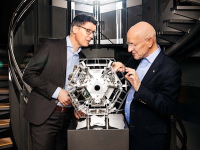 Alexandre Pauchard, CEO of CSEM, and Claude Nicollier, Chairman of CSEM and former astronaut