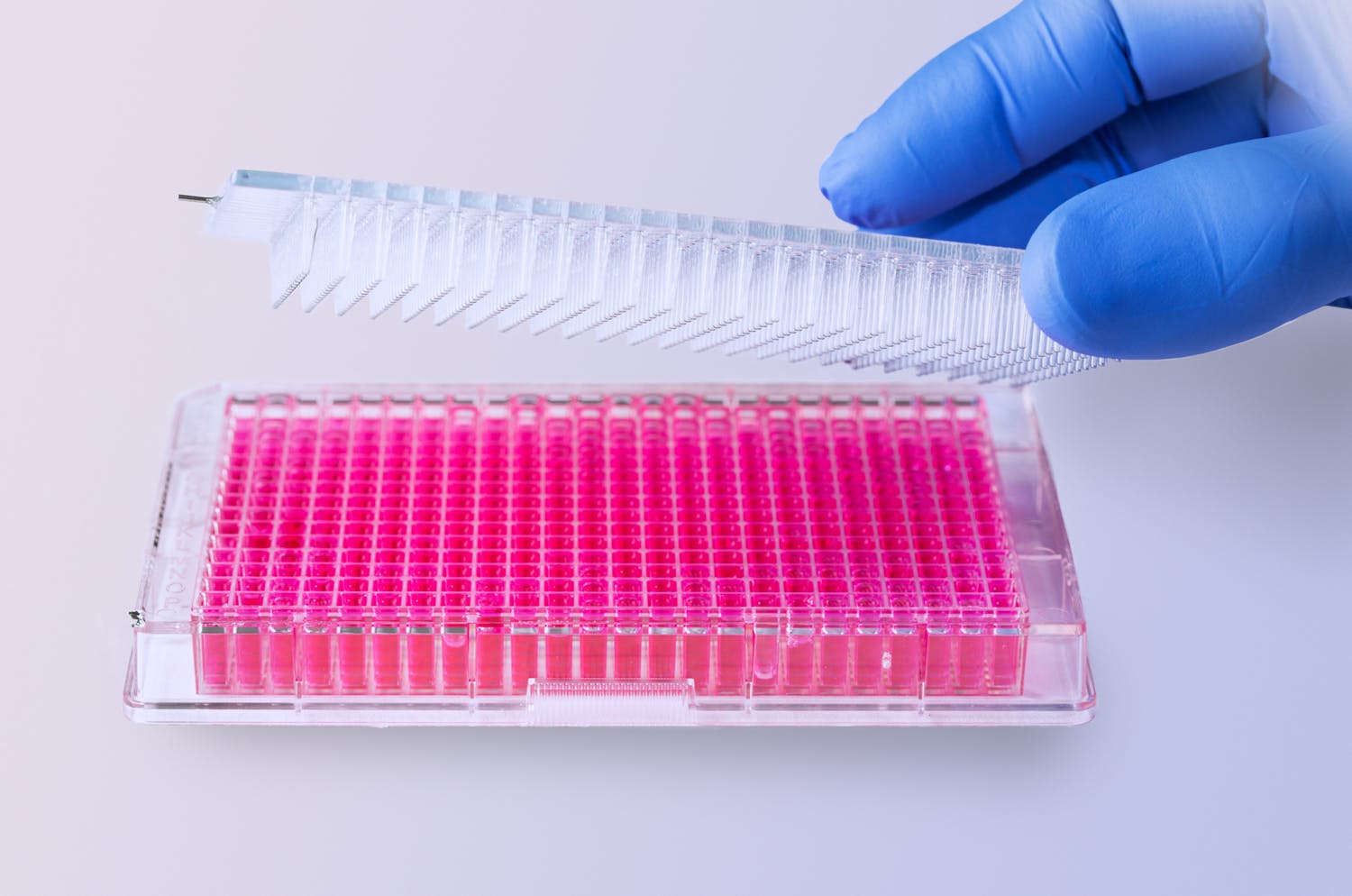 Microfluidic Pooling Lid based on CSEM’s Smart Lid platform