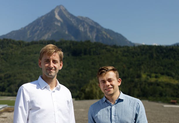 Christoph Netsch and Till Schöpe, co-founder of Alpamayo Intelligent Quality Solutions (IQS) GmbH.