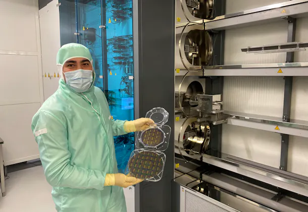 CCRAFT - Hamed in Lab with wafer