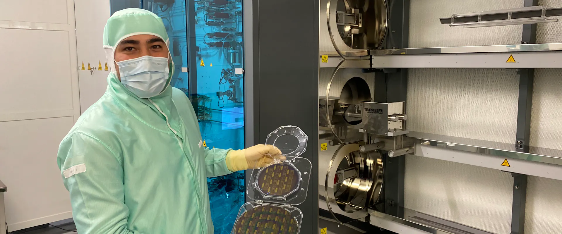 CCRAFT - Hamed in Lab with wafer