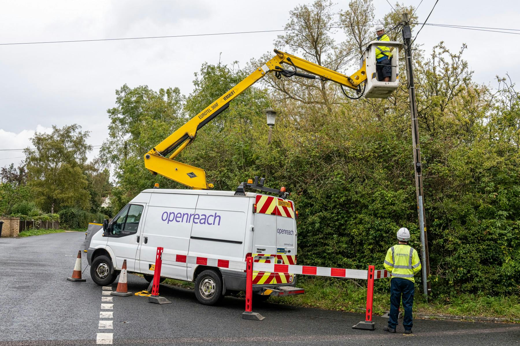 Openreach engineer fixing issue 