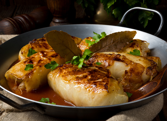 Choux farcis au lard et aux châtaignes