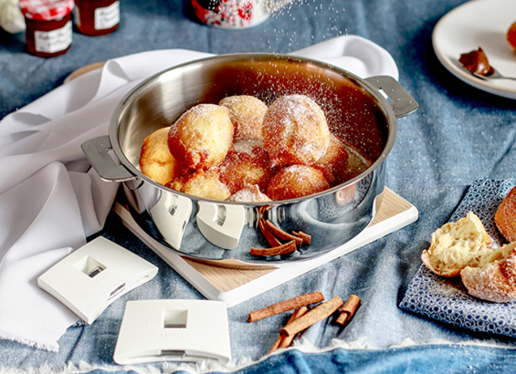 Beignets à la cannelle et citron vert