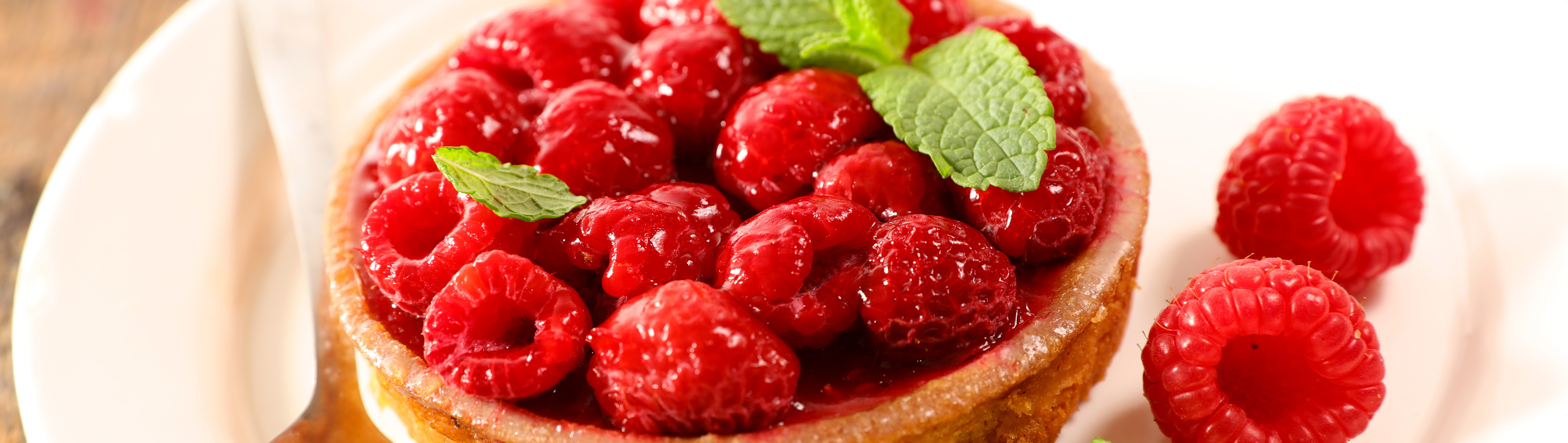 Tarte couronne framboise et basilic