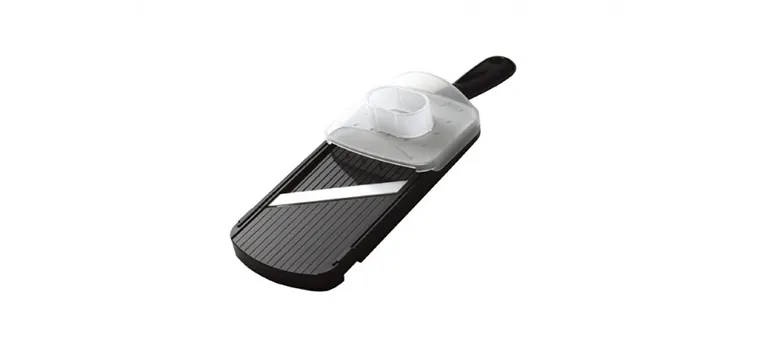 Mandoline Réglable Lame Céramique avec Protège Doigts Kyocera Noire