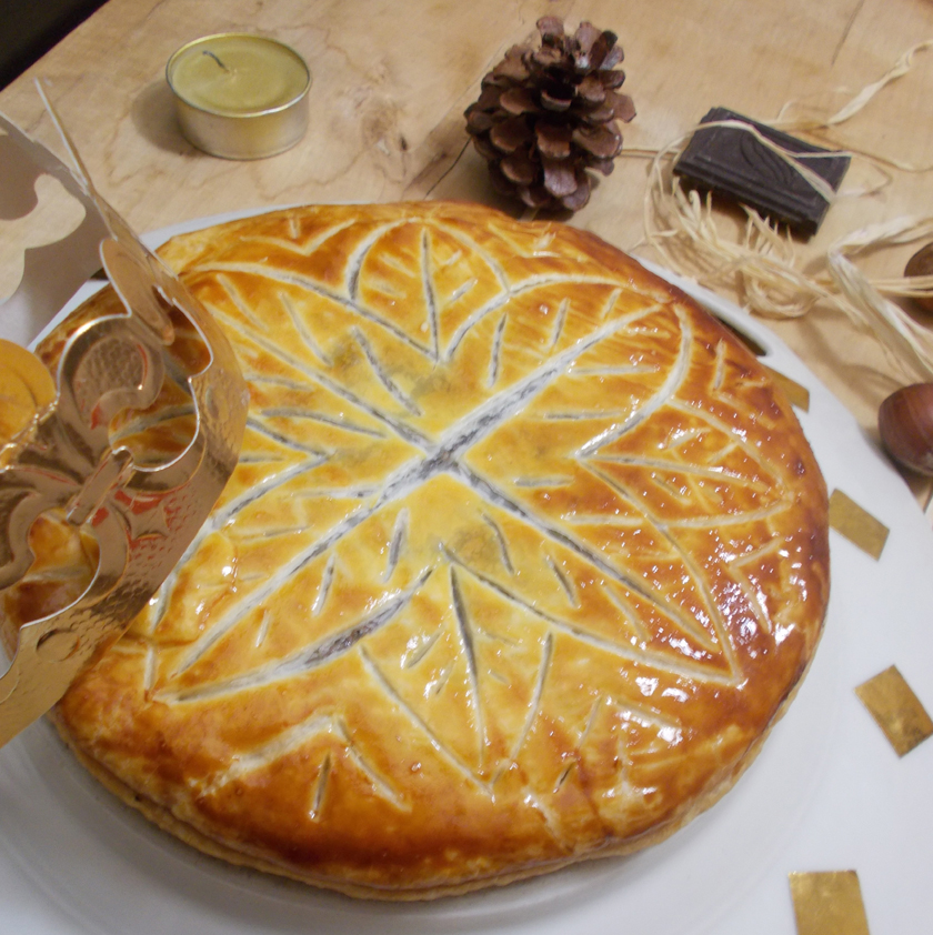 Galette des rois chocolat noisette fève tonka
