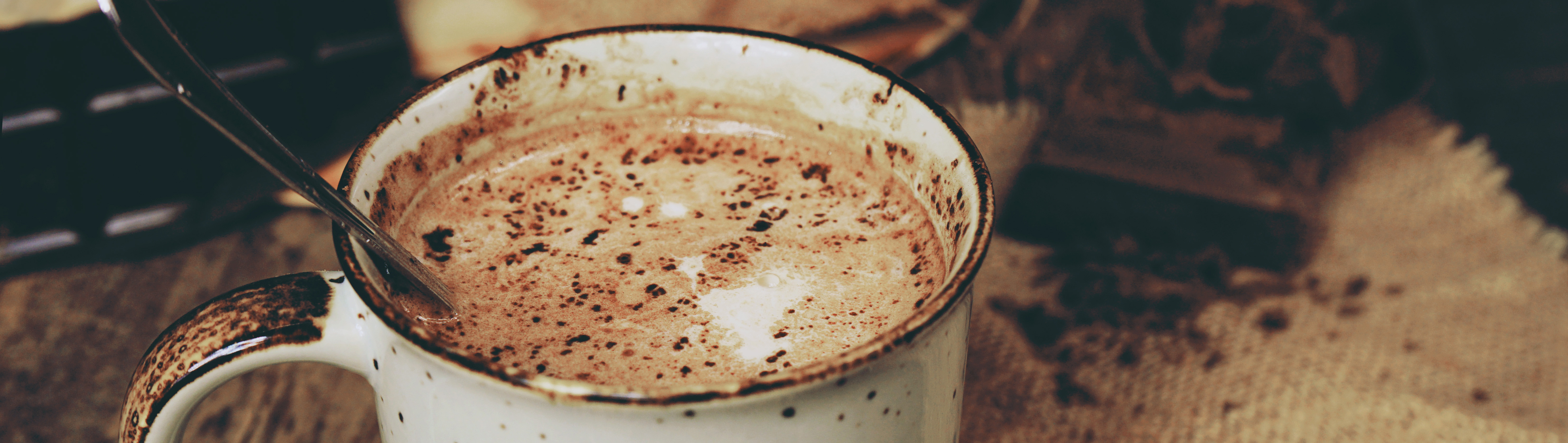 Chocolat chaud viennois à la châtaigne