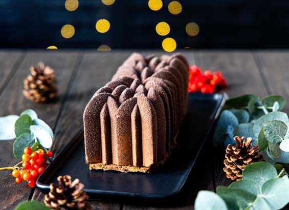 Bûche à la châtaigne et aux griottes