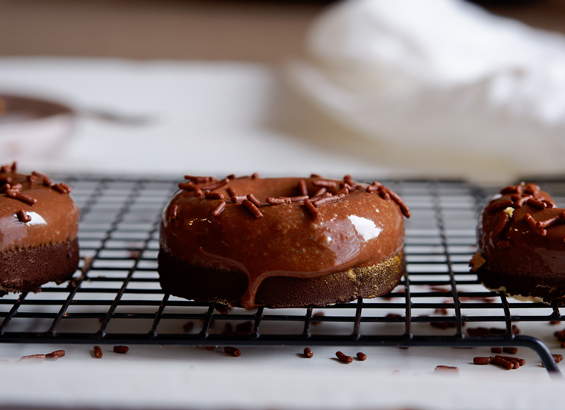 Entremets donuts chocolat et vanille