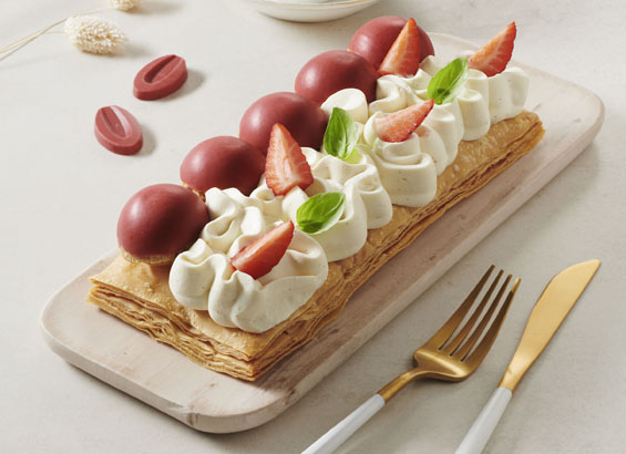 Saint-Honoré vanille fraise