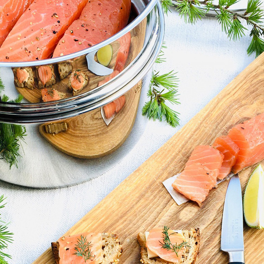 Saumon fumé aux baies de poivre