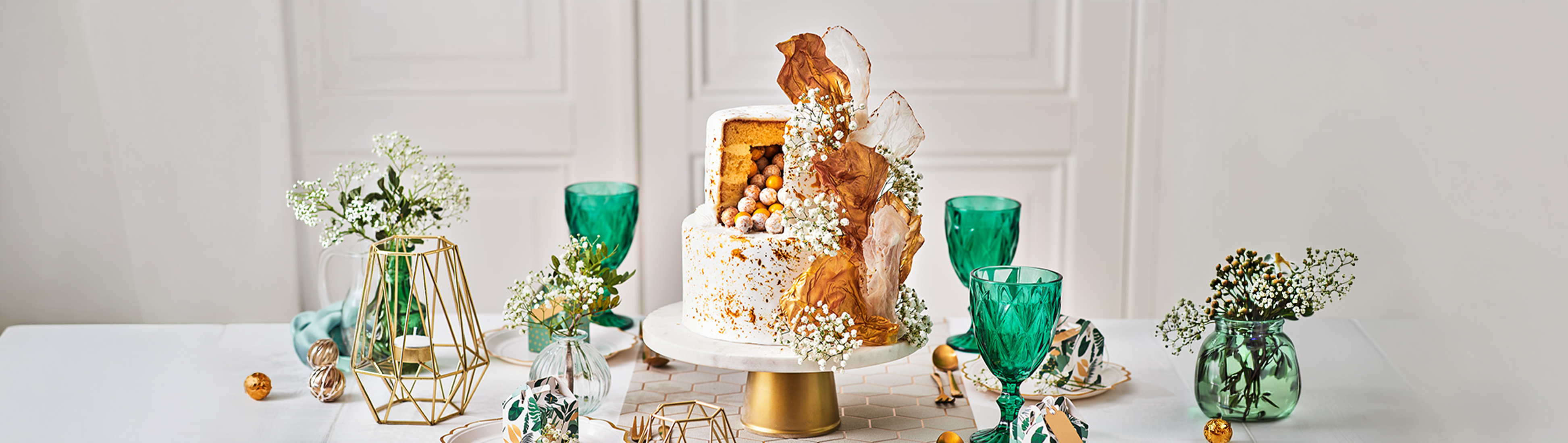 Wedding cake citron FunCakes