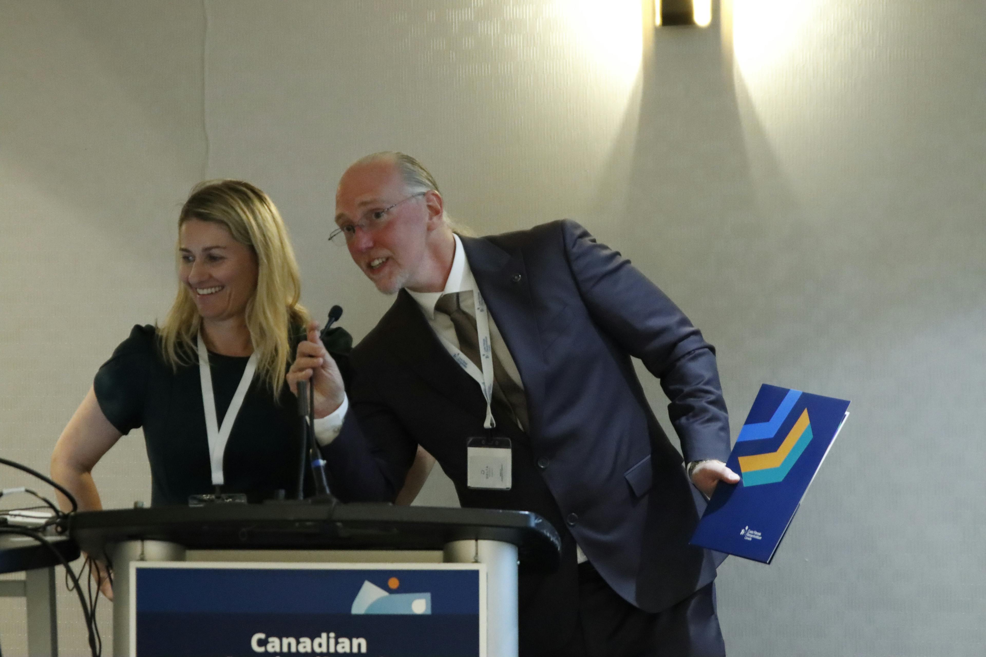 Jana Koroucek et Paul Eckford, de FK Canada
