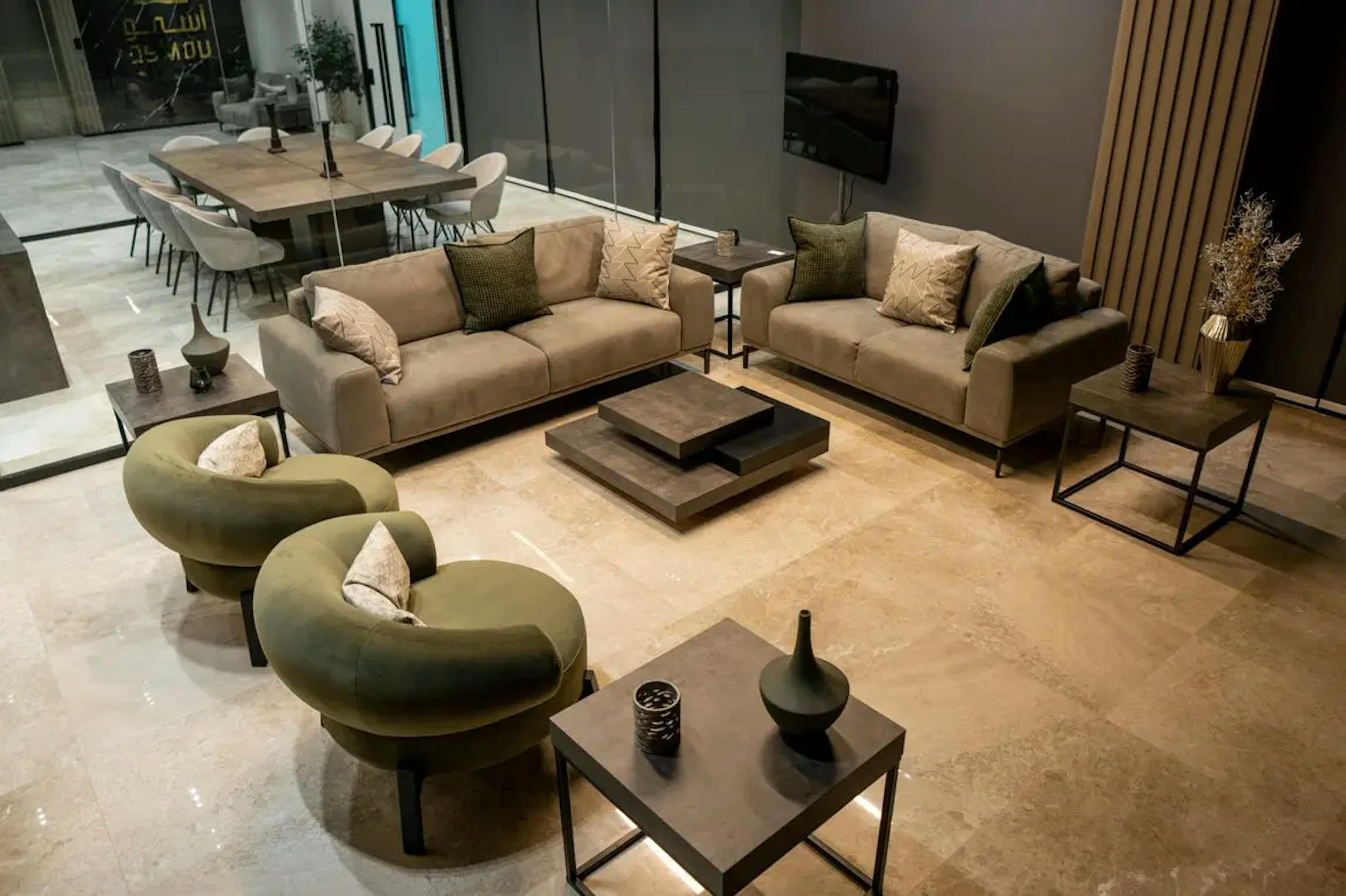 Asmou sales center