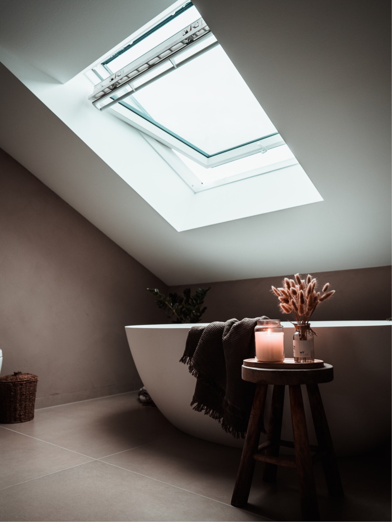 Welche Dachneigung ist für Velux Dachfenster erforderlich