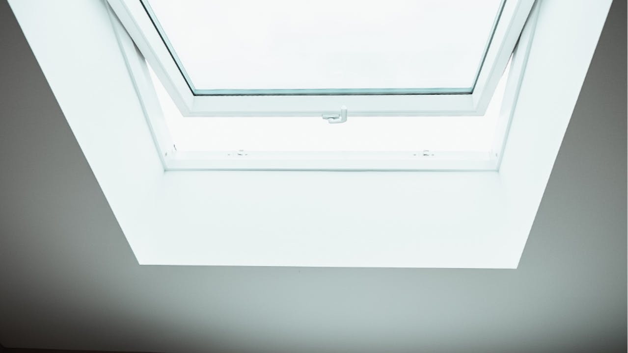 Wie lange halten Velux Dachfenster?