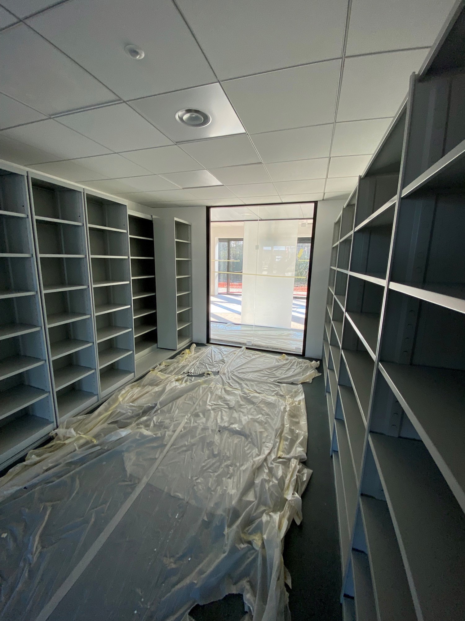 Rangement linéaire décolatéral de la marque Dacota