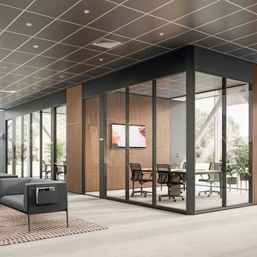 Grande salle avec deux pièces isolées acoustiquement et complétement séparés de la salle.