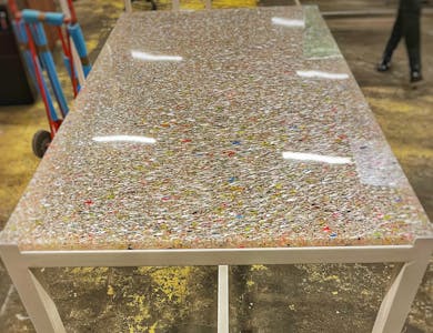 Table réalisée sur mesure dans les atelier Dacota