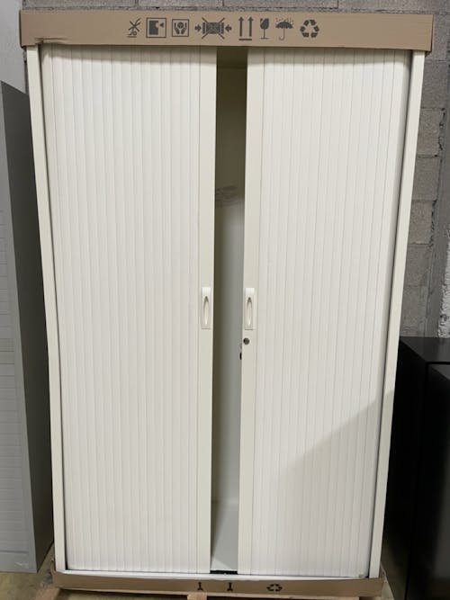 Armoire à rideaux occasion rangement pour système archive et boite archivage de marque GAPSA. Rangement environnement de travail GAPSA occasion réemploi et réutilisation