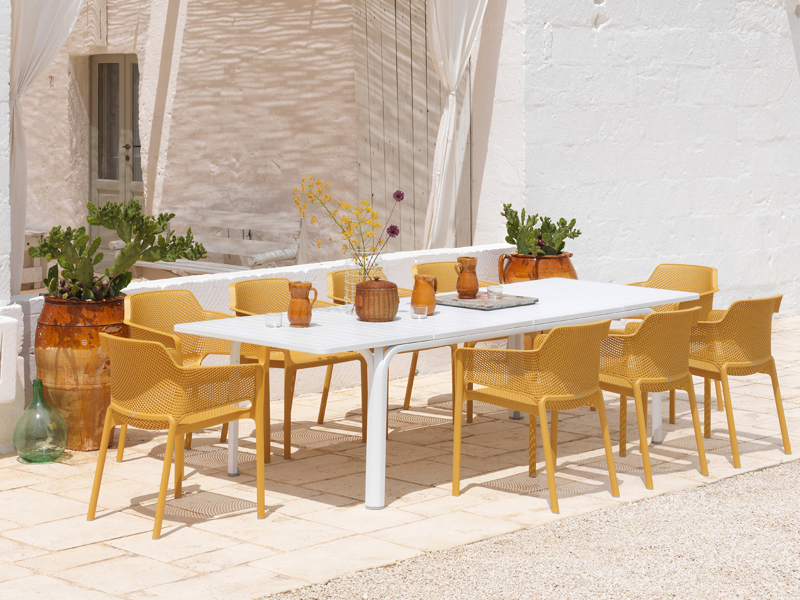 DAJAR.co.uk - garden furniture and tableware