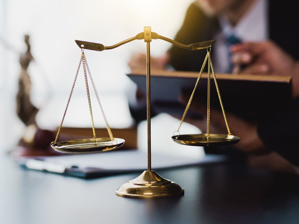 alimentai-ir-vaiku-islaikymo-klausimai