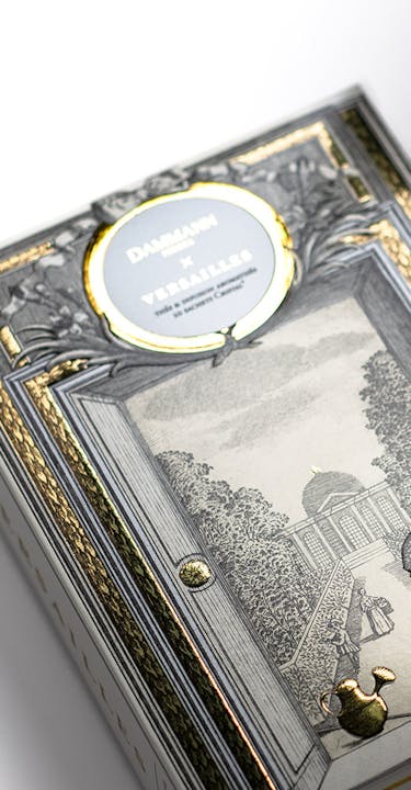 "Un thé à Versailles" Collection box.