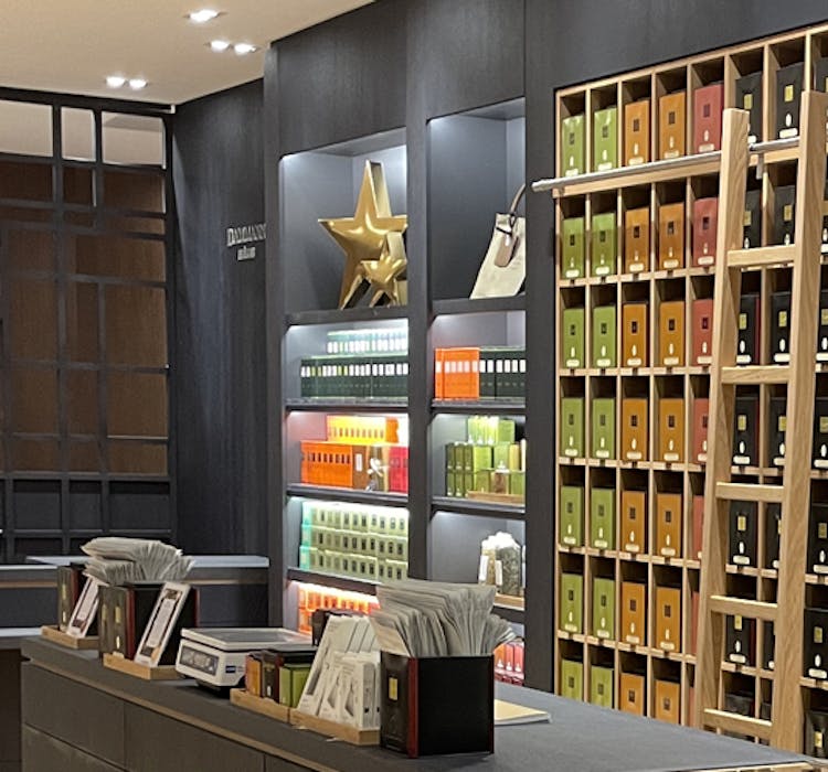 Intérieur de la boutique Dijon Toison d'or DAMMANN Frères