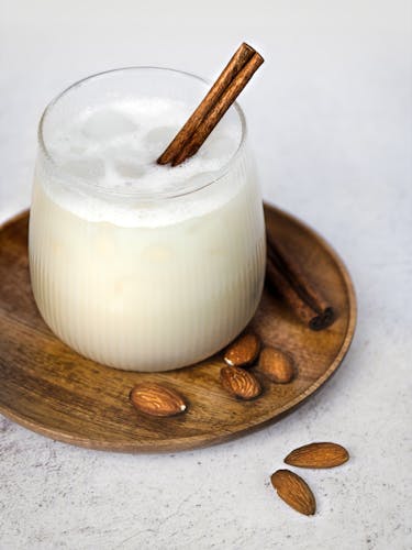 Iced horchata with mate