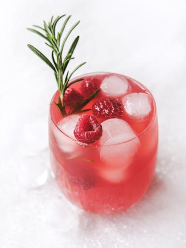 Sparkling red fruit mocktail
