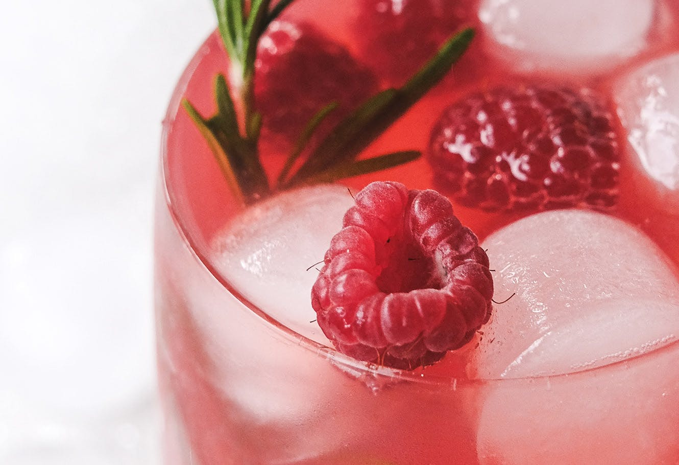 Sparkling red fruit mocktail