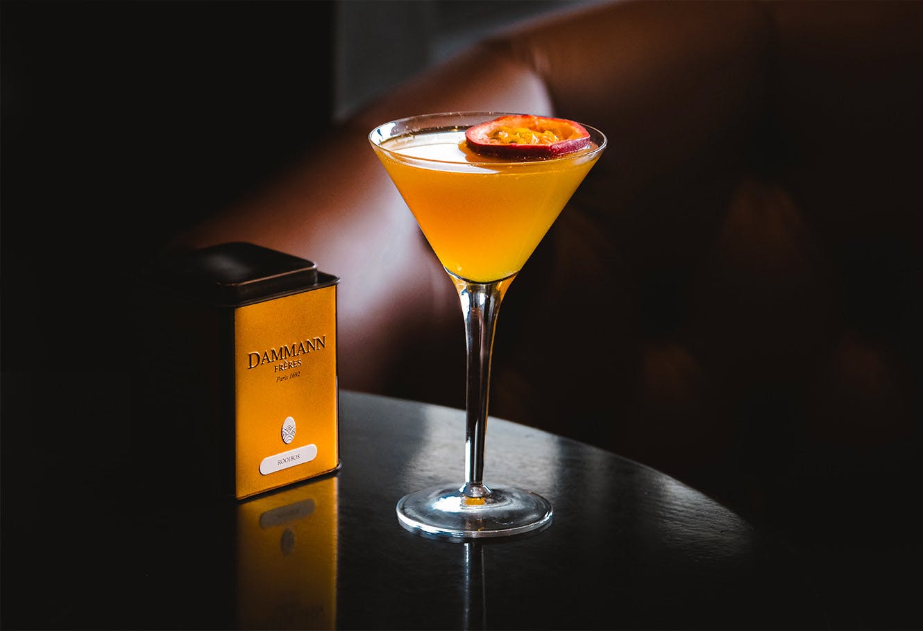 Vanilla rooibos Martini Mocktail