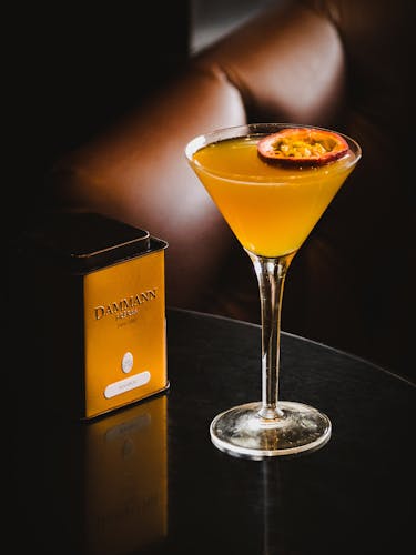 Vanilla rooibos Martini Mocktail