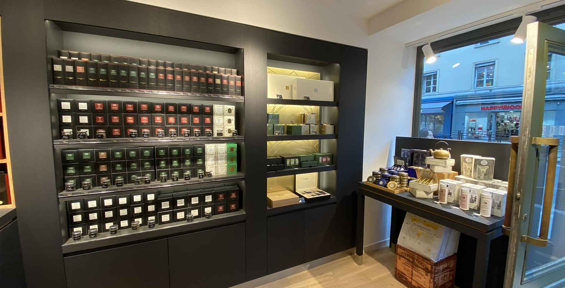 Inside the DAMMANN Frères store in Versailles