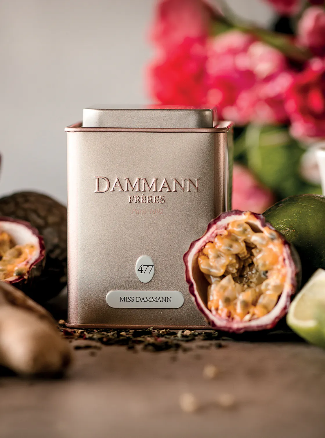 <p>A PREMIUM OFFERING OF OVER 300 TEAS AND INFUSIONS</p>