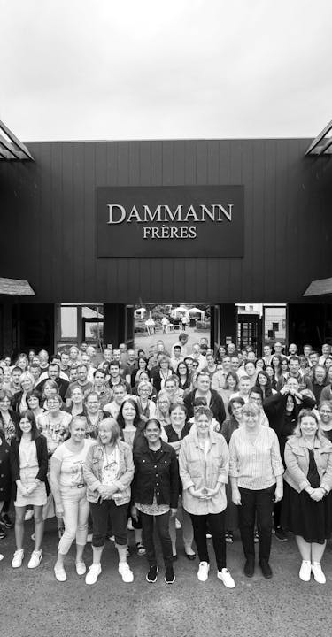 The DAMMANN Frères team.