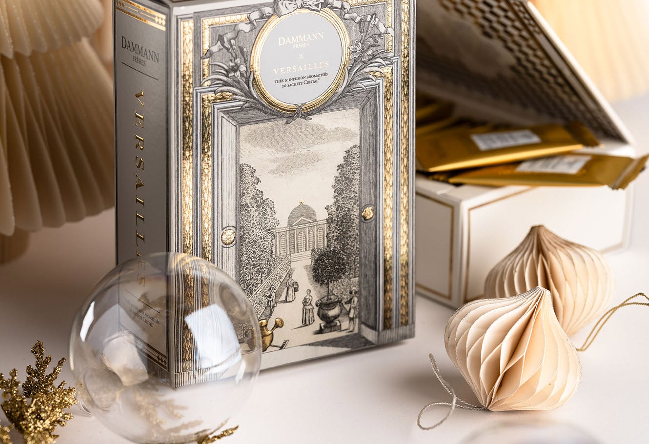 "Un thé à Versailles" Collection box.
