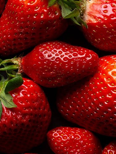 Fraises fraîches en vrac.