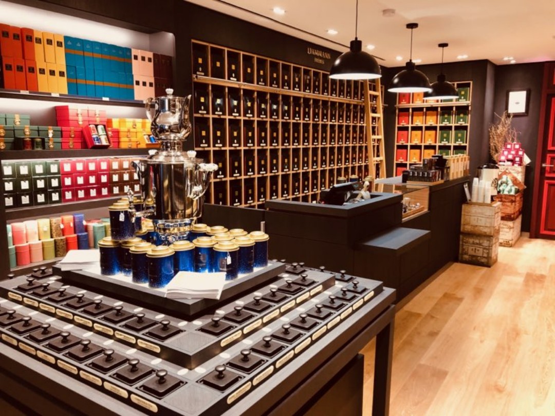 Intérieur de la boutique Saint Germain en Laye DAMMANN Frères