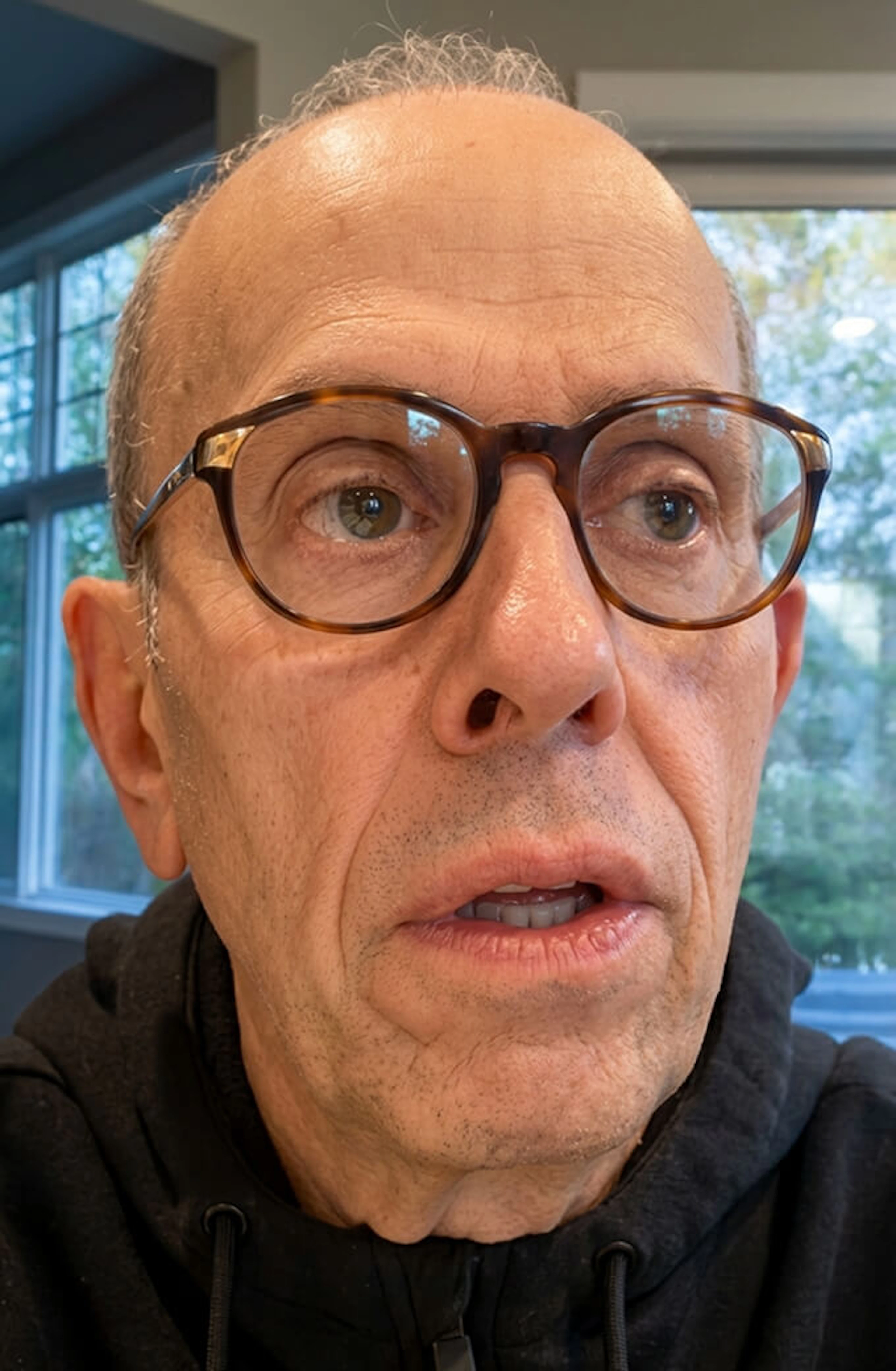 Dr. Daniel Bures
