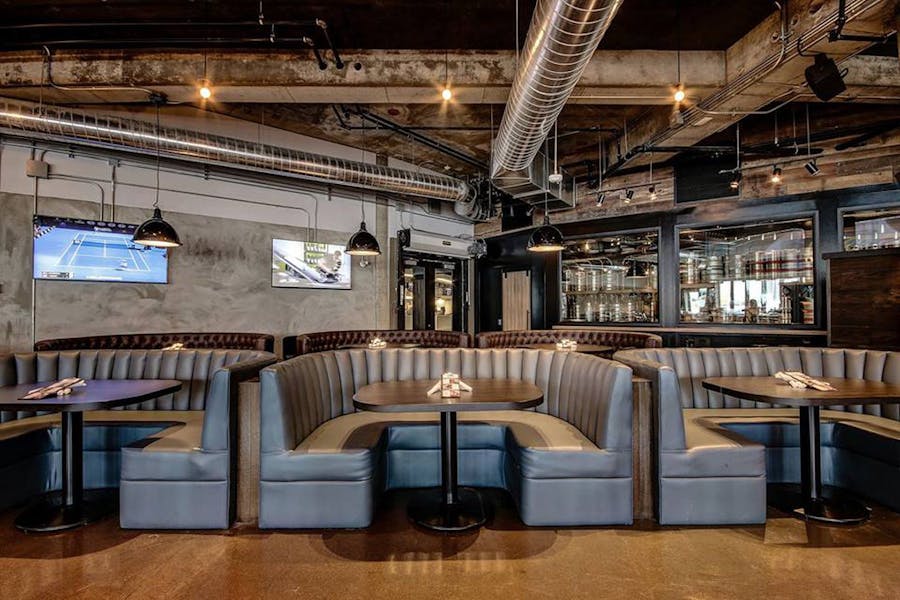 Options for using concrete in a modern interior