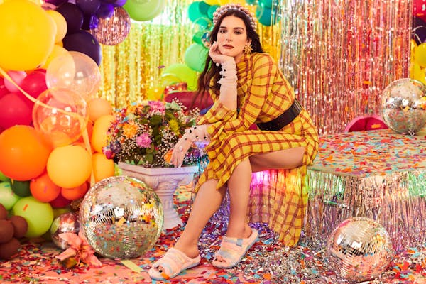 UGG - Pride - Hari Nef