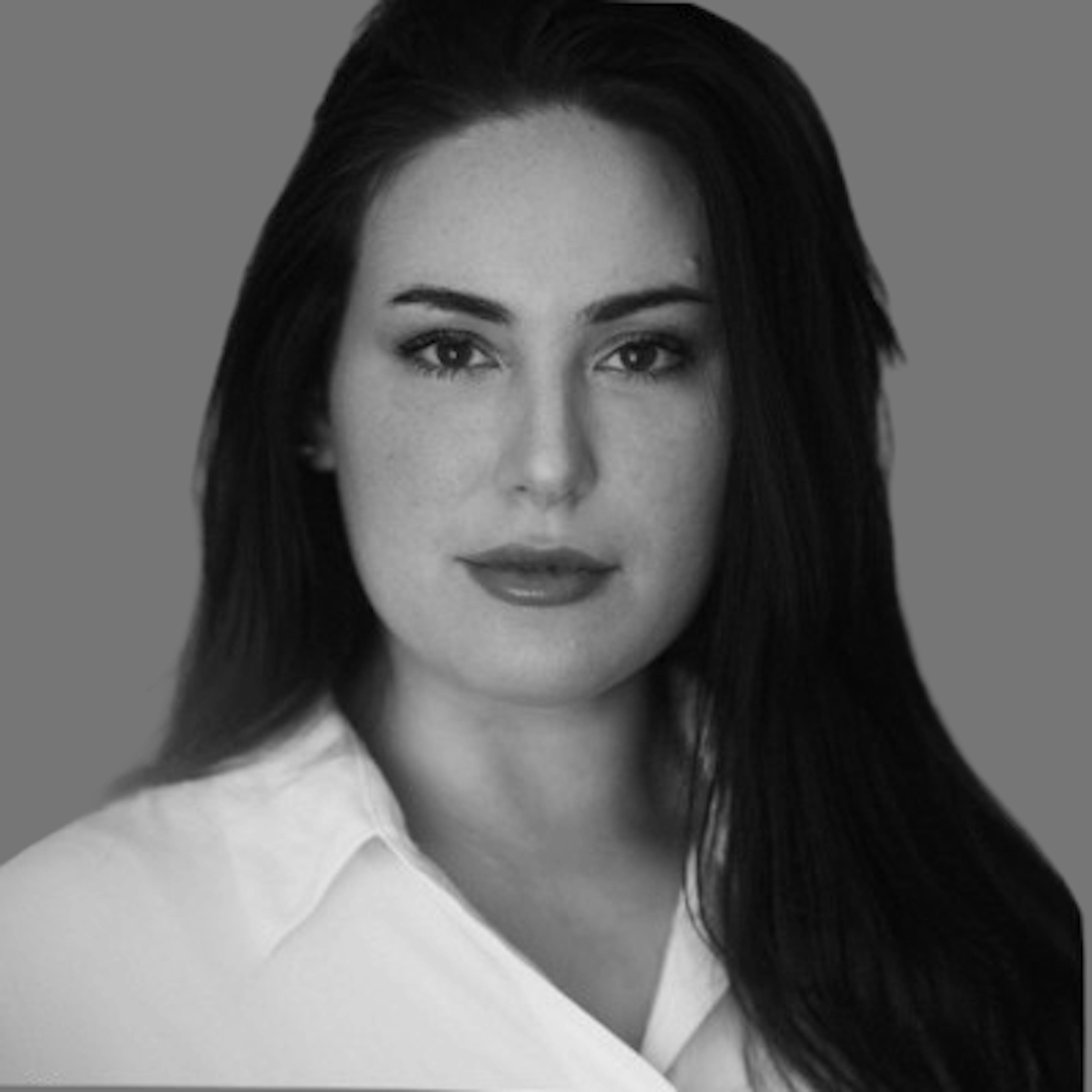 face forward pic of Monica Menniti
