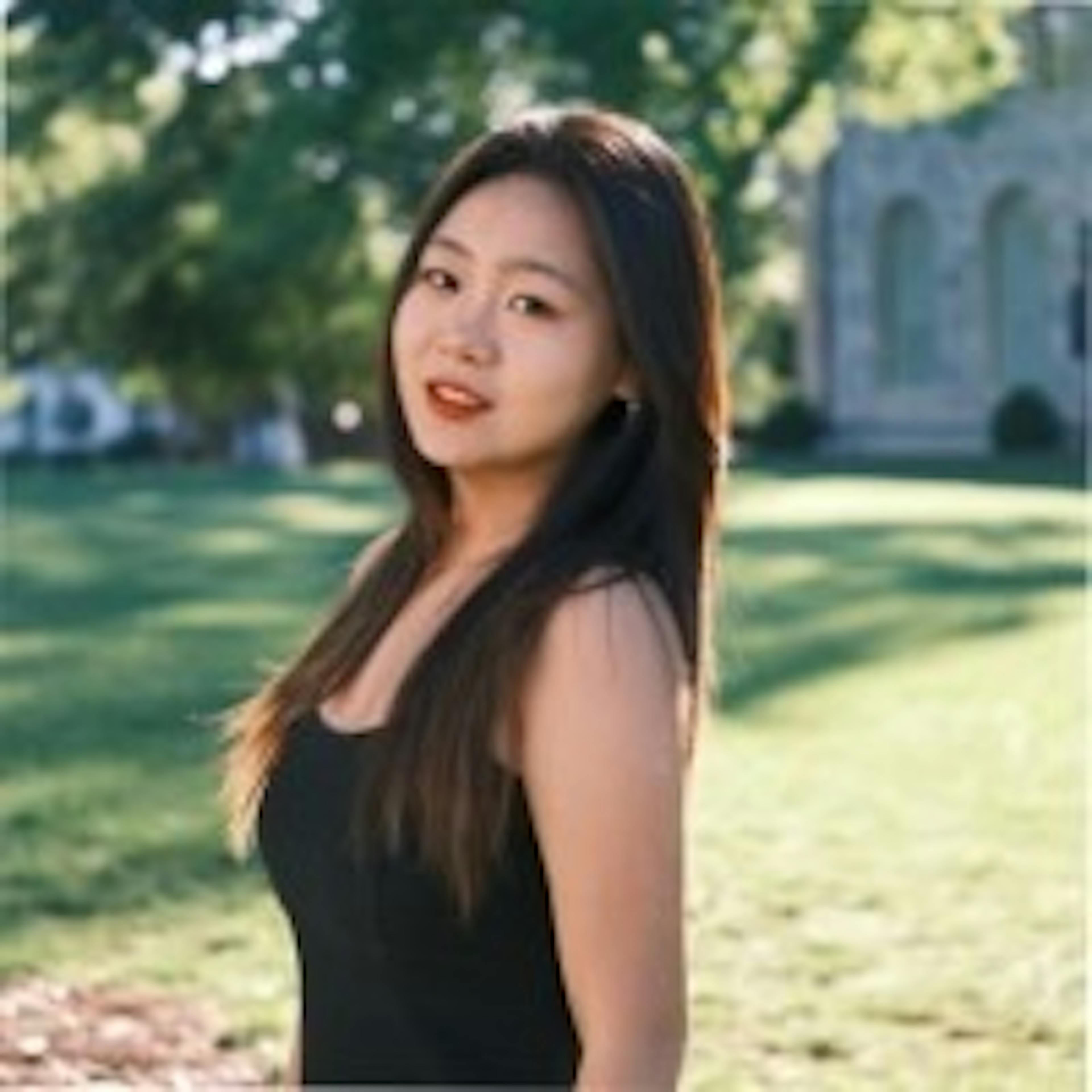 Picture of Mandy Zhou